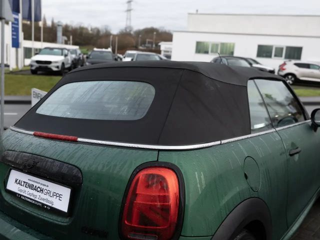 MINI Cooper Cabrio JCW Trim FACEL. LED NAVI KAMERA