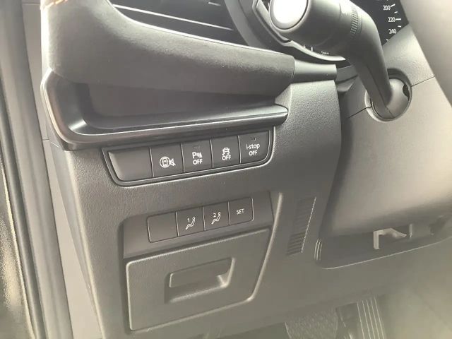 Mazda 3 2.5L SkyActiv e-Skyactiv