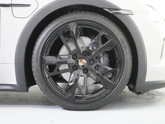 Porsche Taycan 4 Cross Turismo