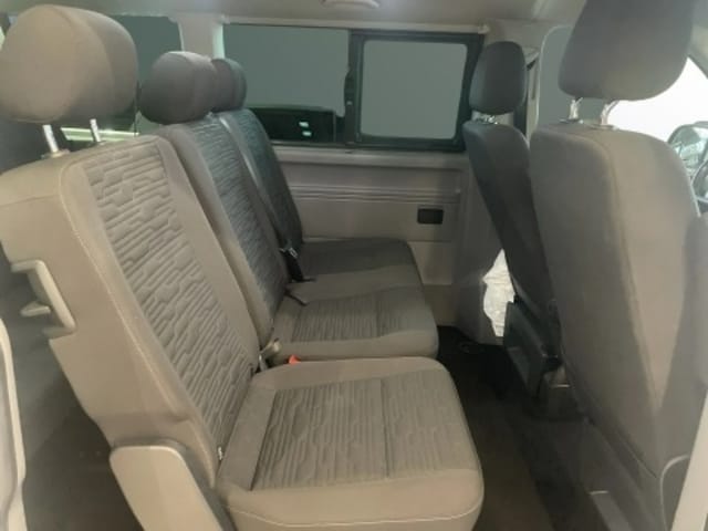 Volkswagen Caravelle 2.0 TDI Comfortline T6