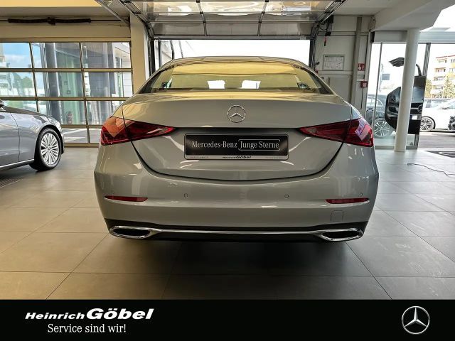 Mercedes-Benz C 200 AVANTGARDE Sedan