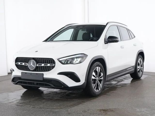 Mercedes-Benz GLA 180 Progressive
