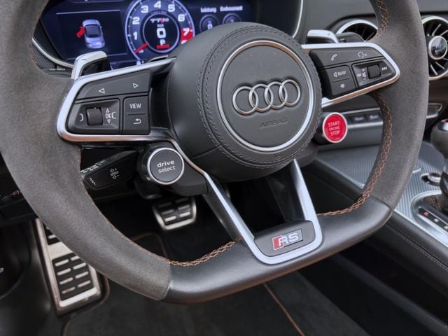Audi TT RS Quattro Roadster S-Tronic