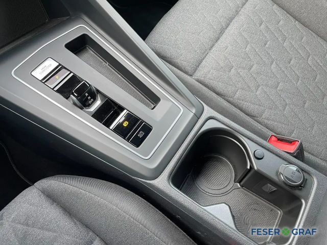 Volkswagen Golf 1.5 eTSI DSG Life