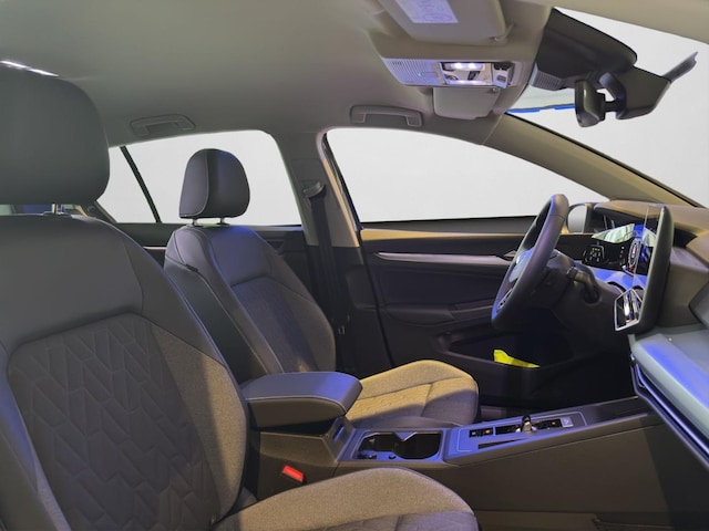 Volkswagen Golf 1.5 eTSI DSG Life