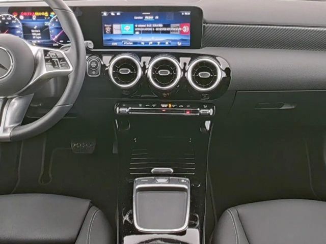 Mercedes-Benz A 180 , Night-Paket, 7G-DCT, Progr. Advanced, Winter-...