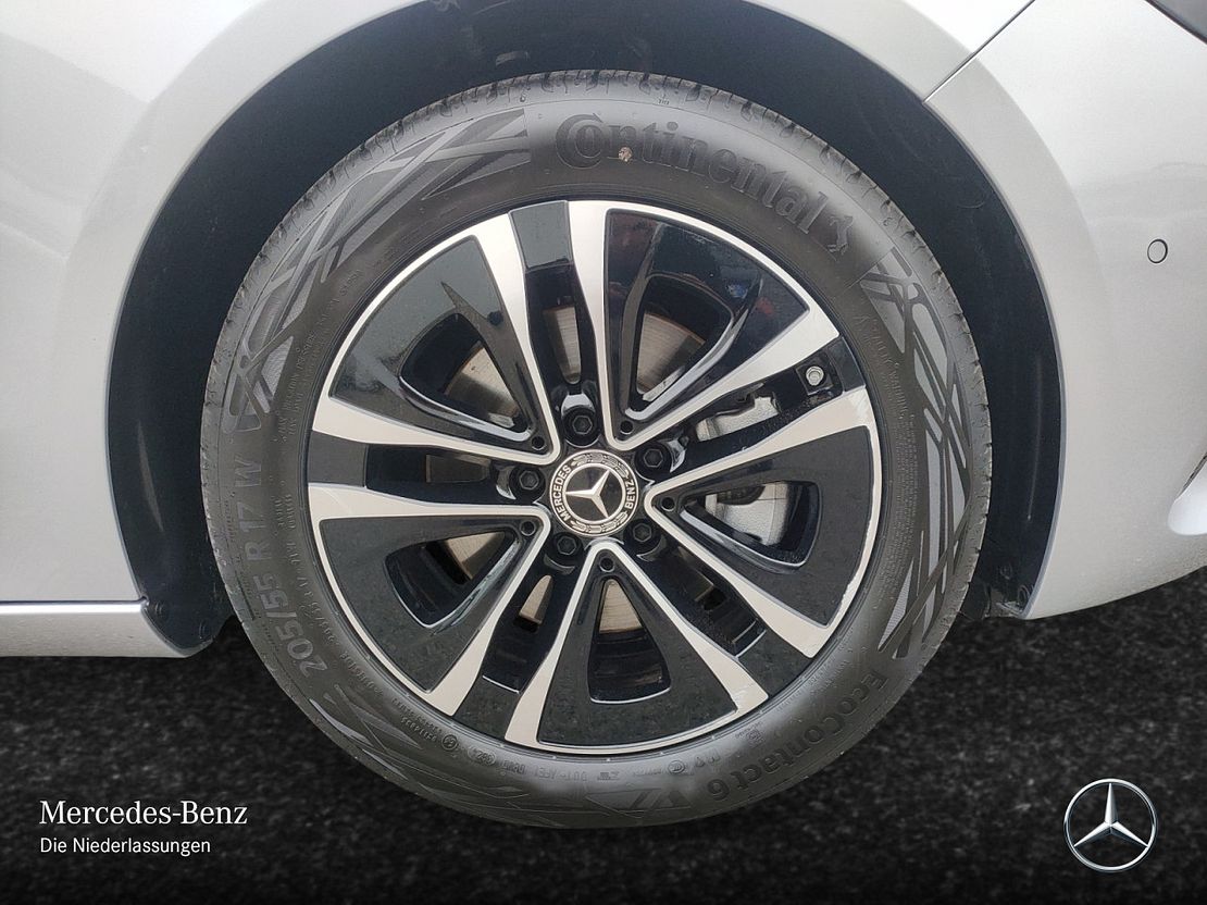 Mercedes-Benz B 200 Sedan