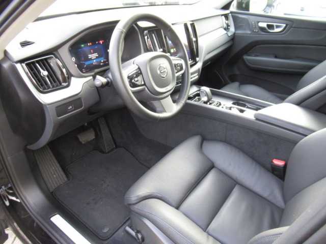 Volvo XC60 AWD Dark Plus