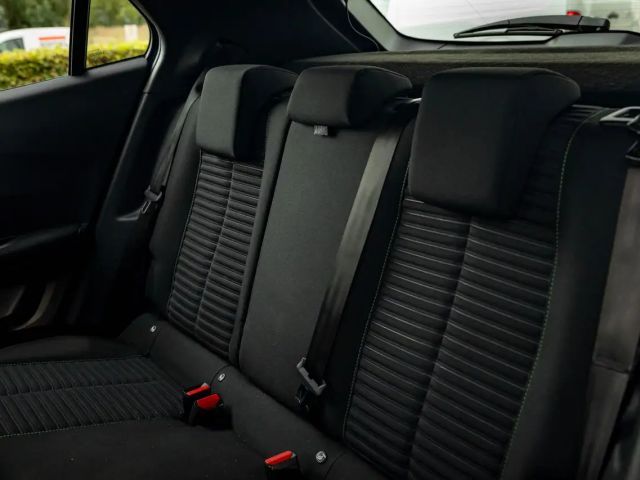 Peugeot 2008 100pk MT6 | Camera | Navi | Parkeers. a |  Carp...