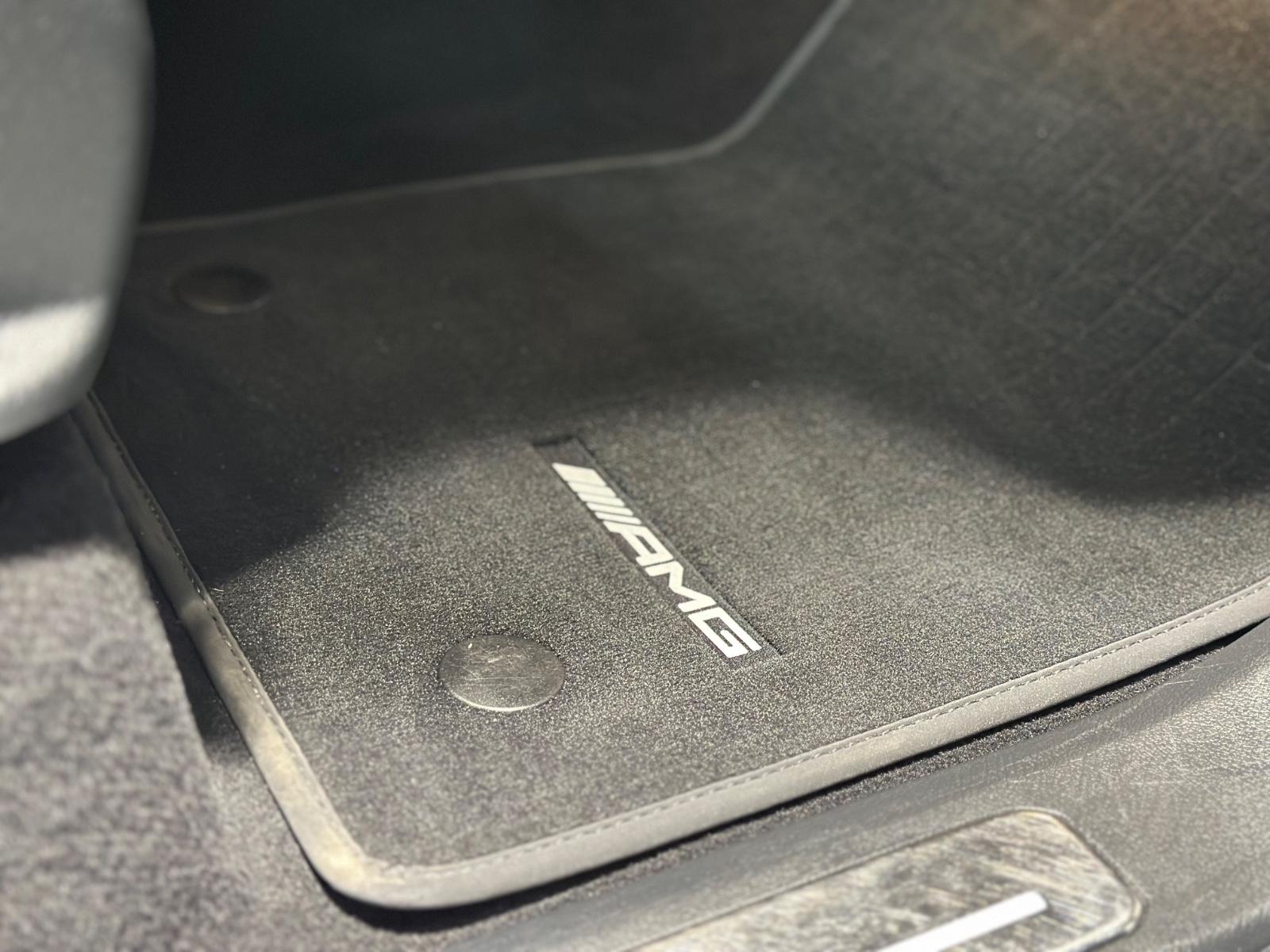 Mercedes-Benz AMG G 2.HA/BURM/NIGHT II/SUPERIOR/22LM/CARBON