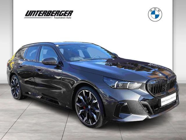 BMW 530 530e M-Sport Touring xDrive