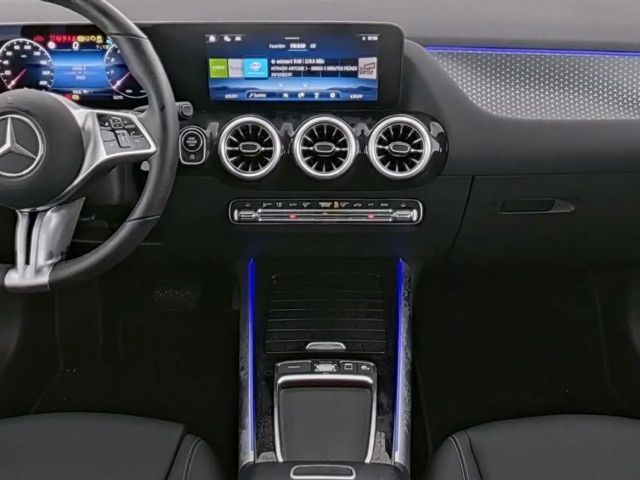 Mercedes-Benz B 180 Progressive Sedan