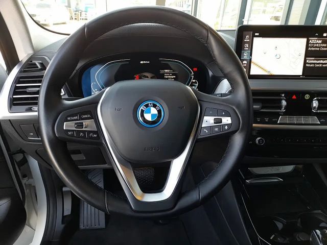 BMW X3 xDrive30e