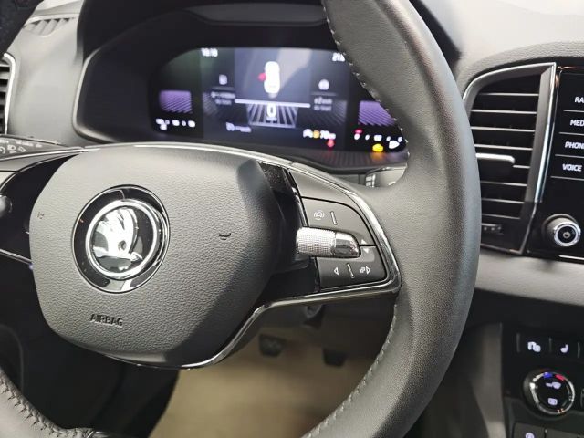 Skoda Karoq Climatronic,Alu,AHK ankl.,Sitzhzg,LED-Sch