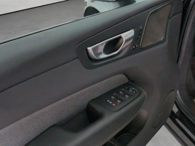 Volvo XC60 Dark Plus