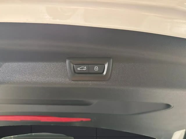 BMW 220 220i Active Tourer