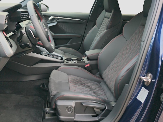 Audi A3 30 TFSI S-Line S-Tronic Sedan