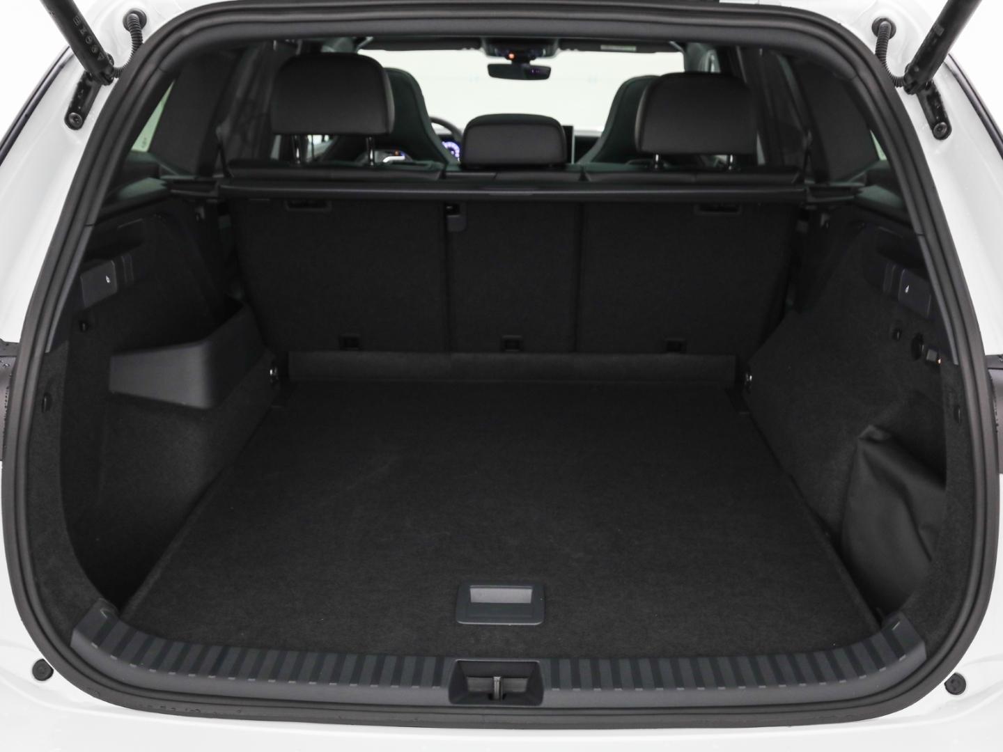 Volkswagen Tayron 2.0 TDI DSG IQ.Drive R-Line