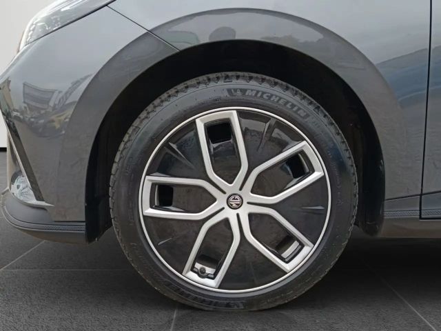 MG MG4 51 kWh 64 kWh Luxury