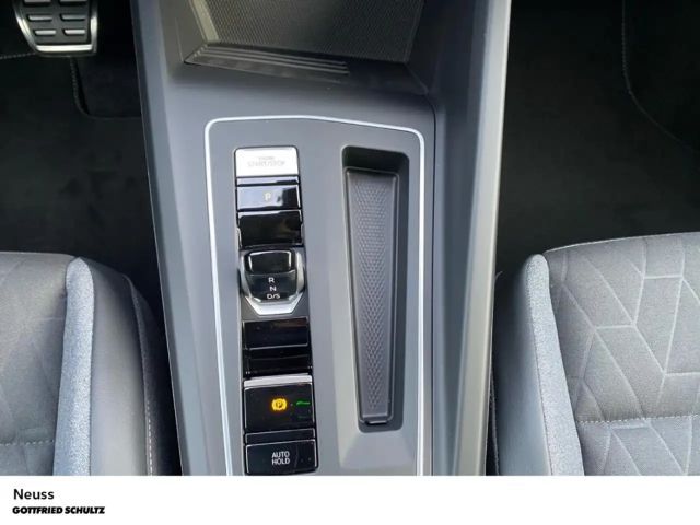 Volkswagen Golf 1.5 eTSI DSG