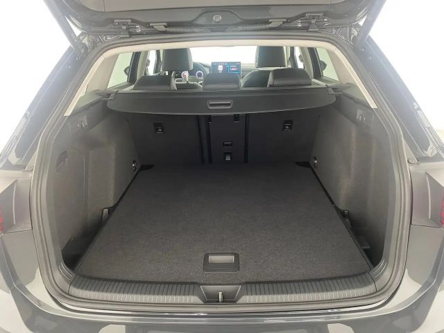 Volkswagen Golf Business DSG Variant