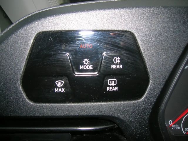 Volkswagen Caddy Combi