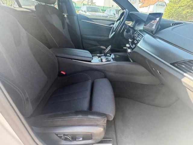 BMW 530 530e M-Sport Touring