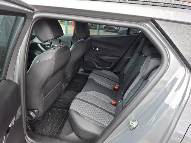 Peugeot E-2008 Allure Pack