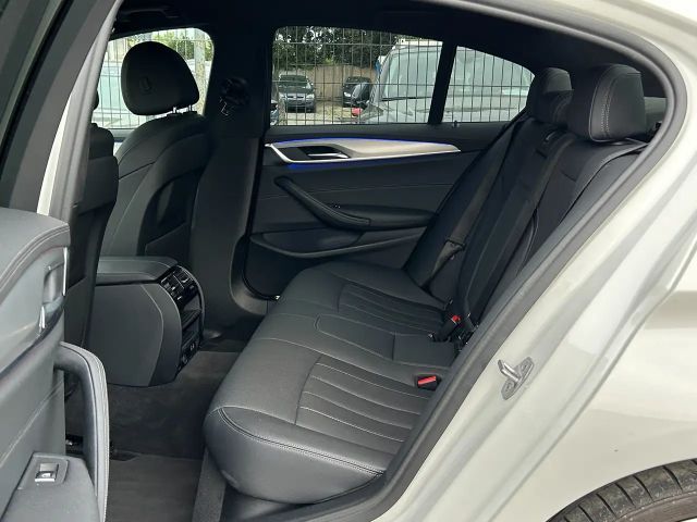 BMW 530 530d M-Sport Sedan xDrive