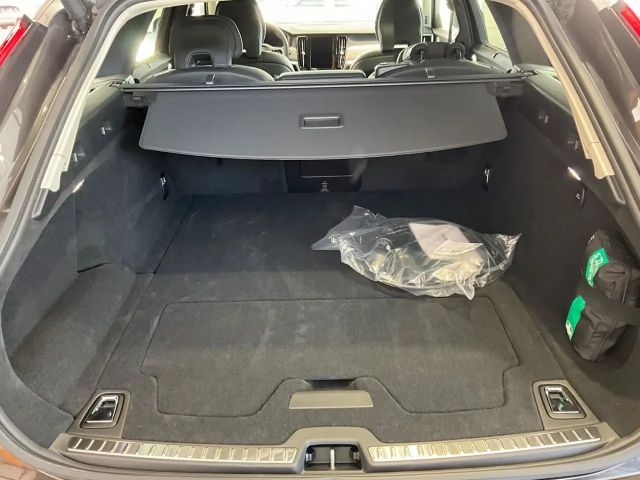 Volvo V90 AWD Dark Plus Recharge T6