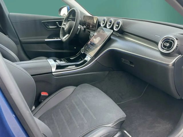 Mercedes-Benz C 200 AMG Line Sedan