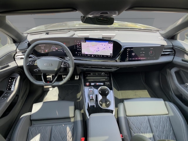 Audi A6 Avant Quattro S-Tronic