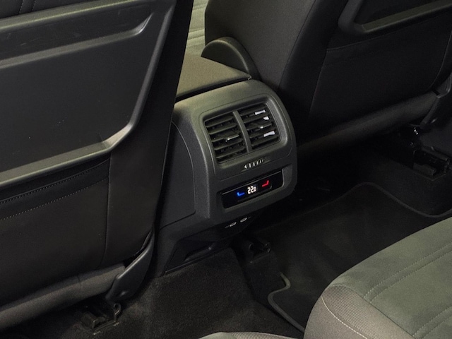 Volkswagen Touran 2.0 TDI DSG Highline Style