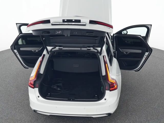 Volvo V90 AWD Dark Plus T8