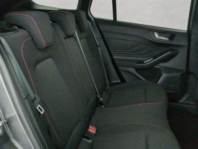 Ford Focus ST Line Wagon