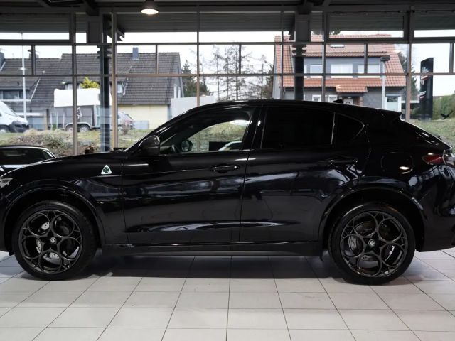 Alfa Romeo Stelvio Carbon Q4 Quadrifoglio