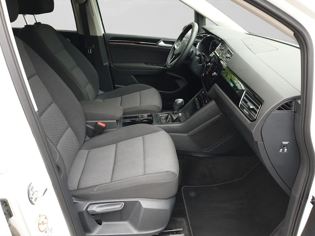 Volkswagen Touran 1.5 TSI DSG R-Line