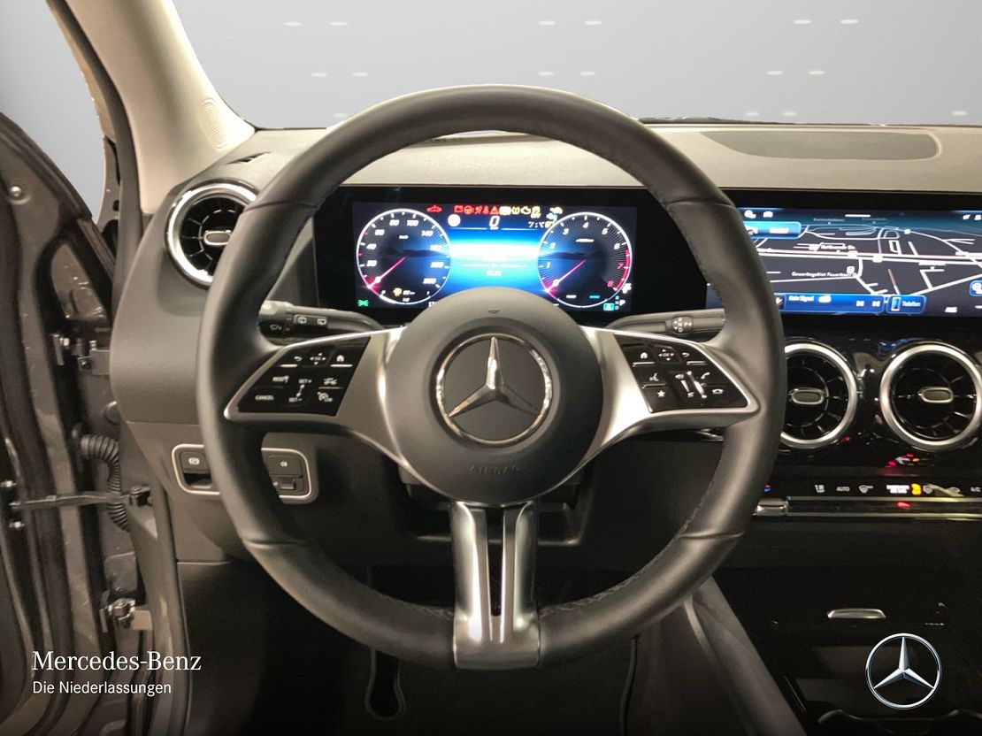 Mercedes-Benz GLA 180 Progressive