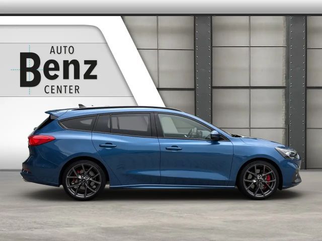 Ford Focus ST Line