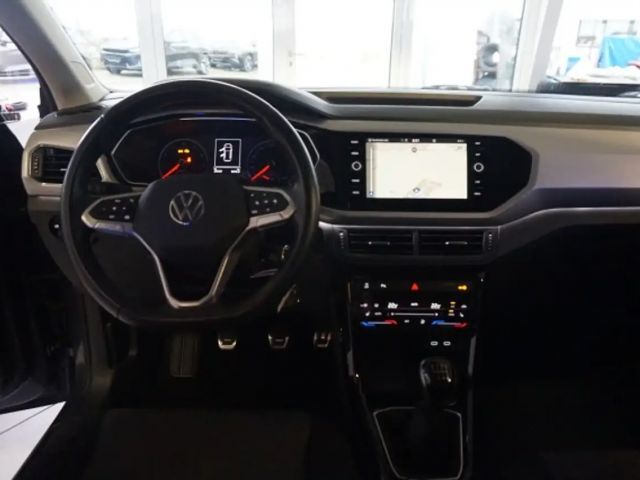 Volkswagen T-Cross Move