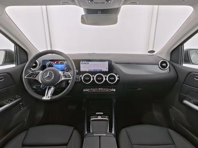 Mercedes-Benz B 180 Progressive Sedan