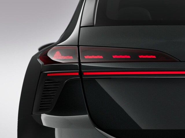 Audi A6 Avant Quattro S-Tronic