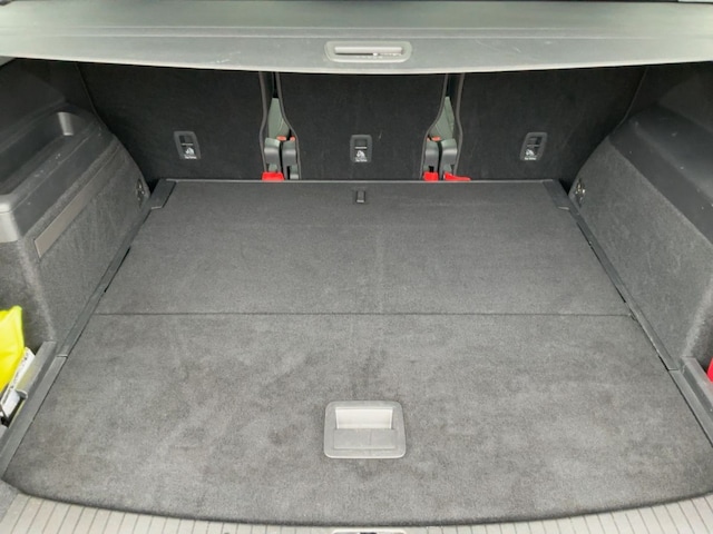 Volkswagen Touran 2.0 TDI DSG R-Line