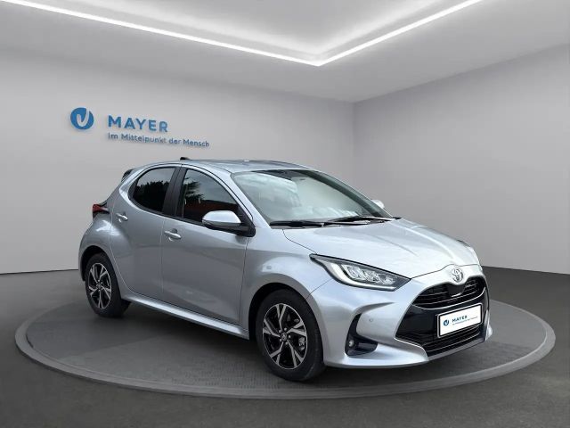Toyota Yaris Active Hybride VVT-i