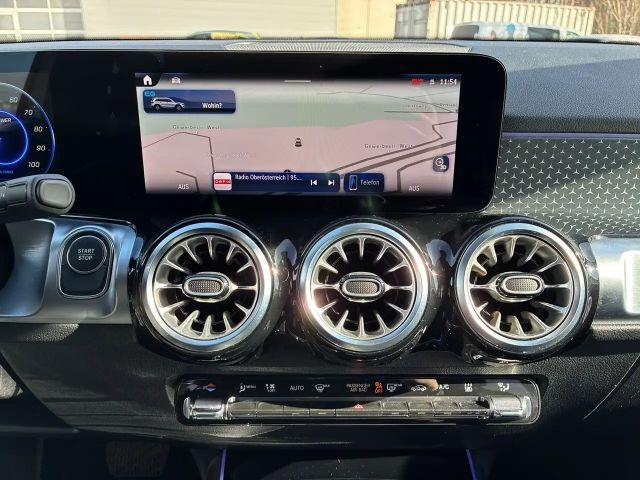 Mercedes-Benz EQB 250