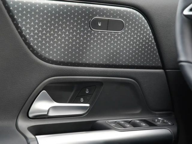 Mercedes-Benz B 180 Progressive