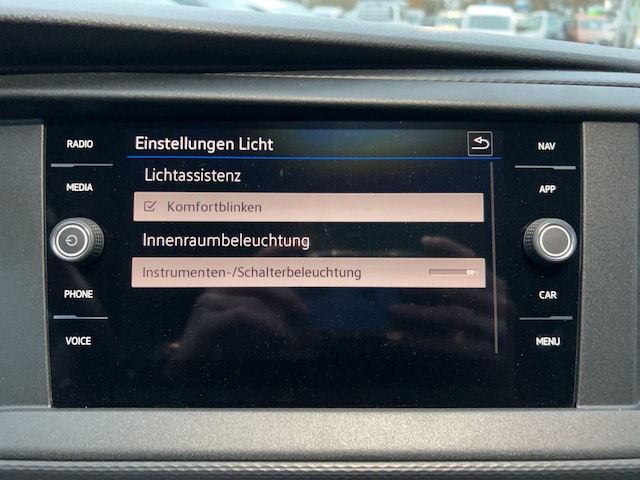 Volkswagen Caravelle 2.0 TDI DSG Lang T6