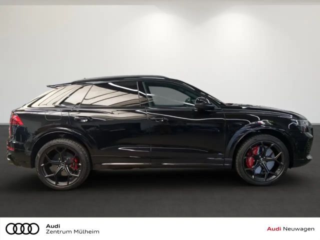 Audi RS Q8 Performance Quattro