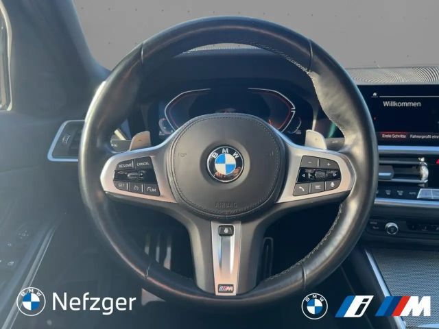 BMW 330 330d M-Sport Sedan xDrive