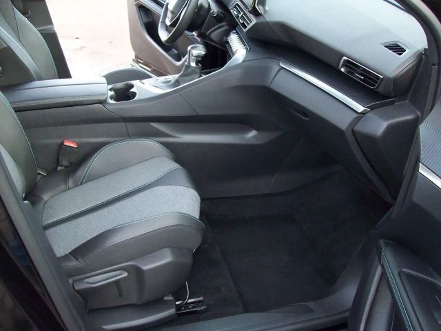 Peugeot 3008 Allure Pack PureTech